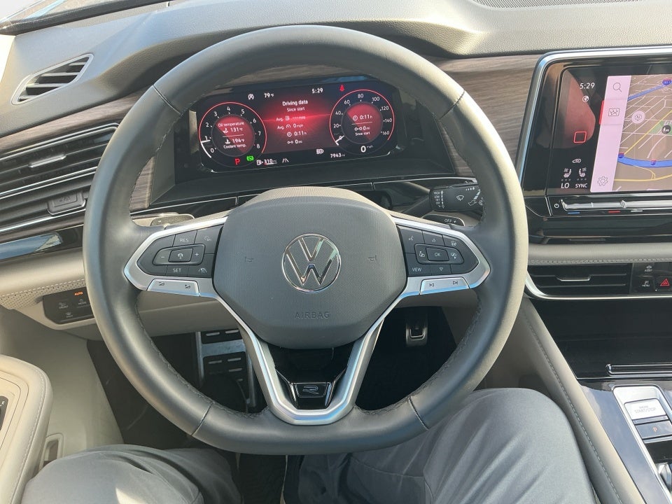 2025 Volkswagen Atlas 2.0T SEL Premium R-Line