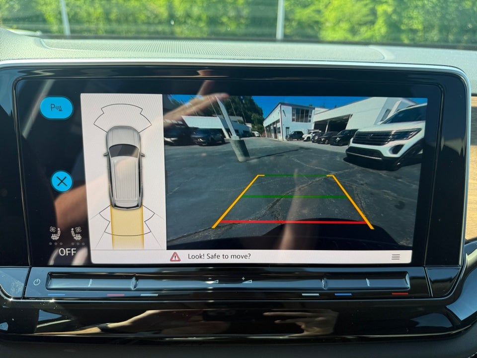 2026 Volkswagen Atlas SE with Technology