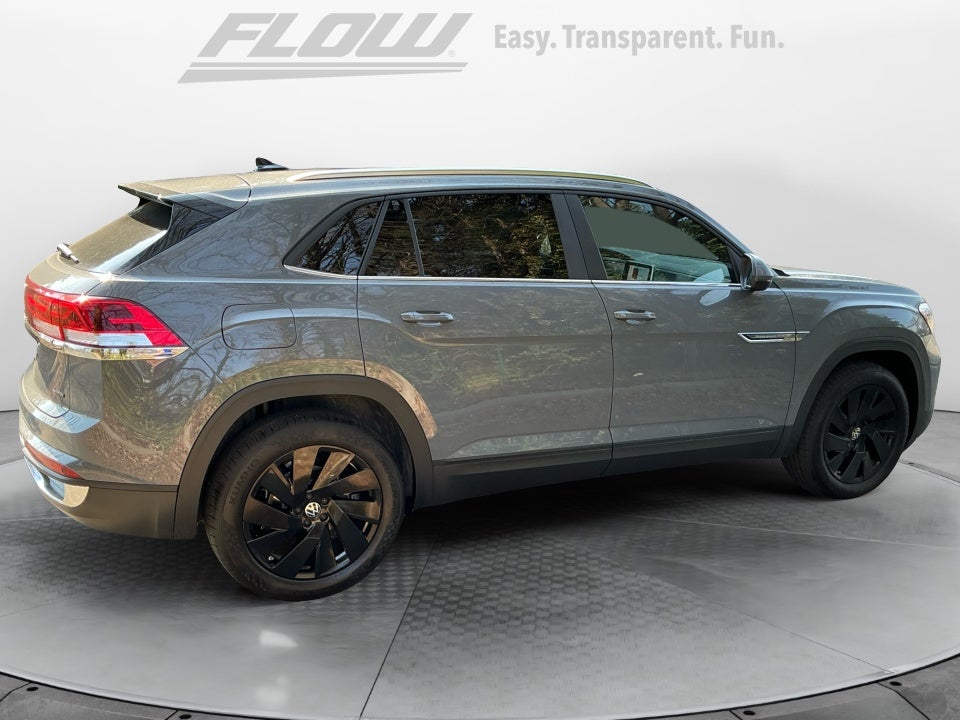 2026 Volkswagen Atlas Cross Sport SE with Technology