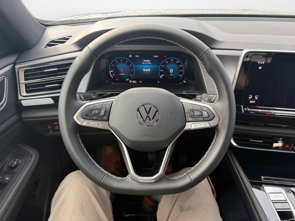 2026 Volkswagen Atlas Cross Sport SE with Technology
