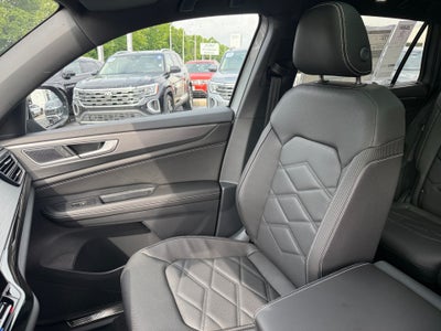 2026 Volkswagen Atlas Cross Sport SE with Technology
