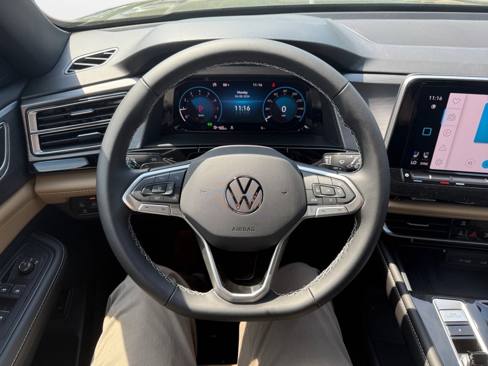 2026 Volkswagen Atlas Cross Sport SE with Technology