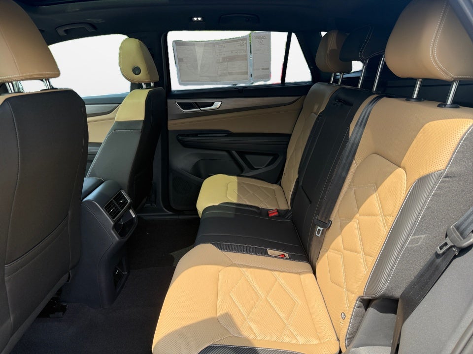 2026 Volkswagen Atlas Cross Sport SE with Technology
