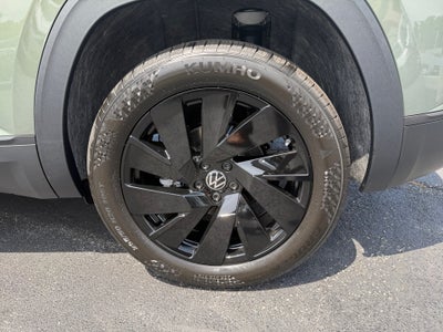 2026 Volkswagen Atlas Cross Sport SE with Technology