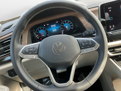 2026 Volkswagen Atlas SE with Technology