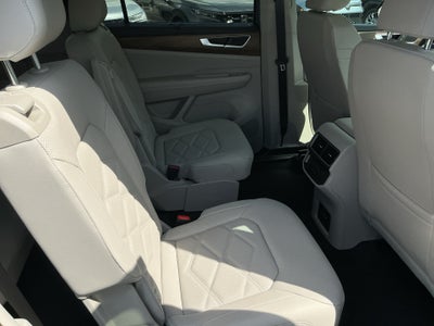 2026 Volkswagen Atlas SE with Technology