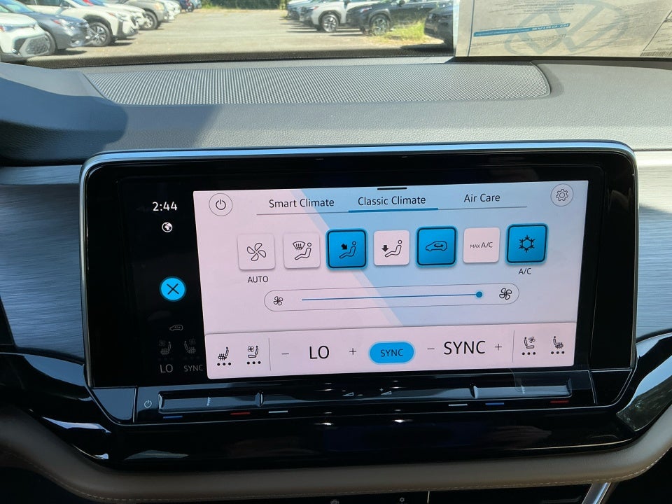 2026 Volkswagen Atlas Cross Sport 2.0T SE