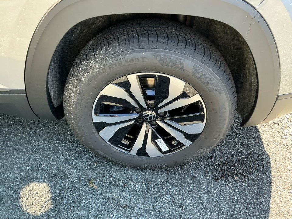 2026 Volkswagen Atlas Cross Sport 2.0T SE