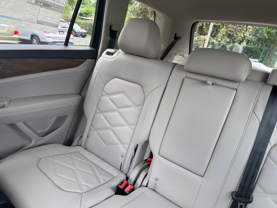 2026 Volkswagen Atlas SE
