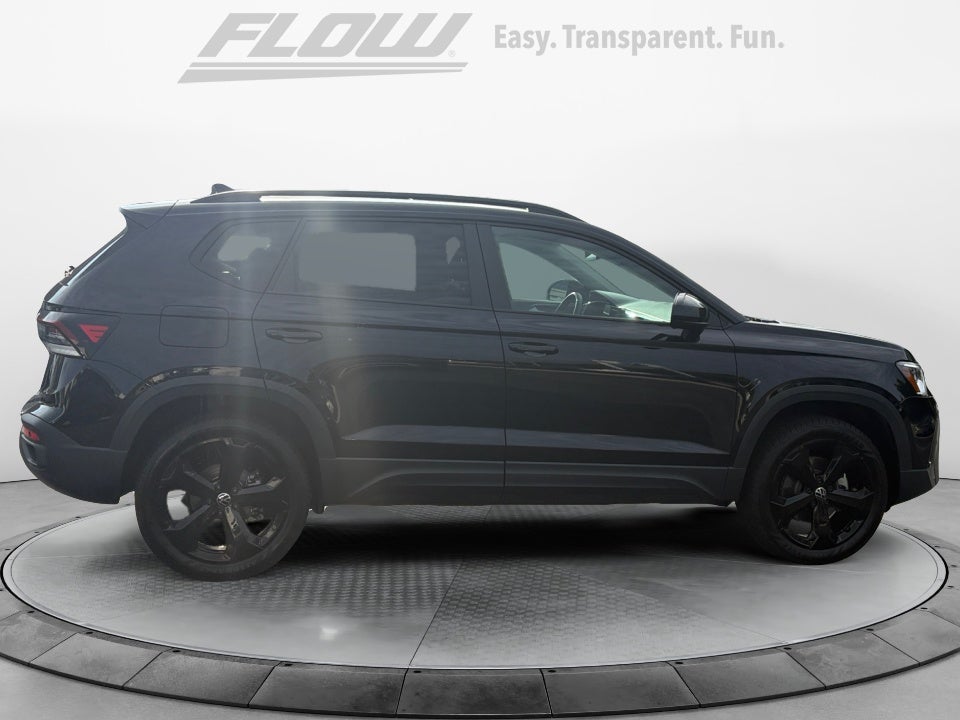 2026 Volkswagen Taos SE Black
