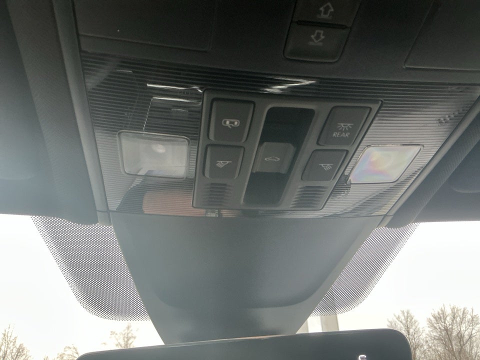 2023 Volkswagen Tiguan 2.0T SEL R-Line