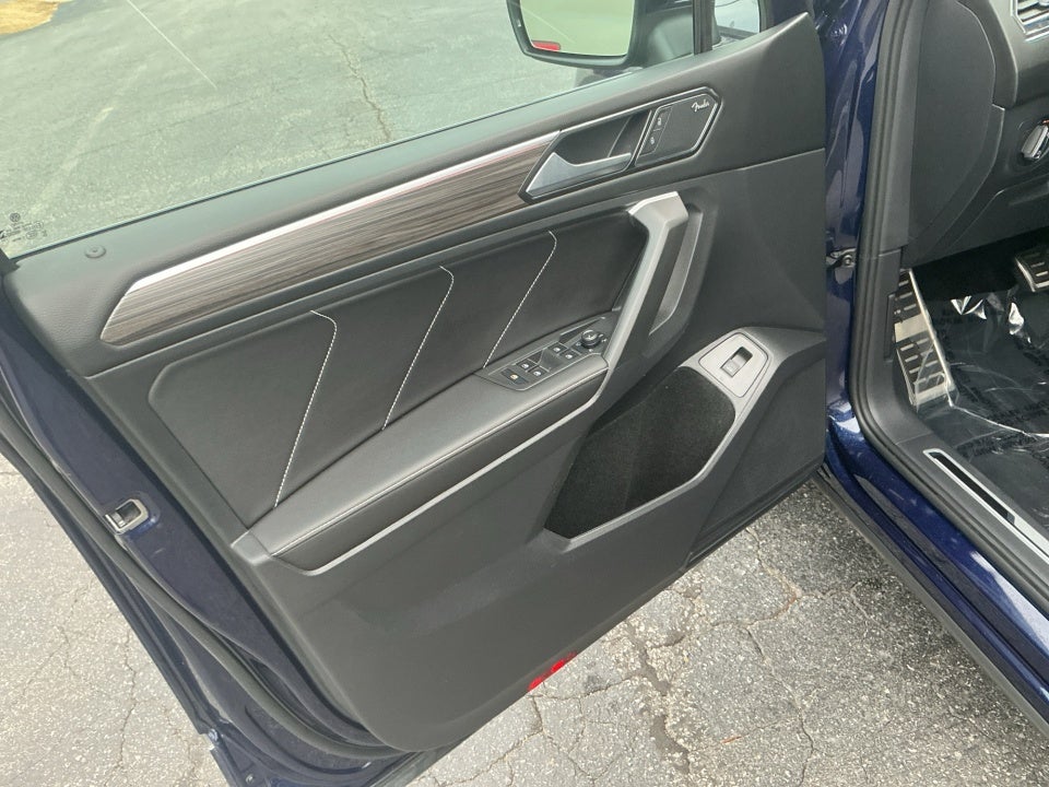 2023 Volkswagen Tiguan 2.0T SEL R-Line