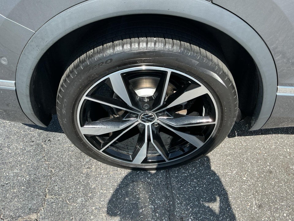 2023 Volkswagen Tiguan SEL R-Line