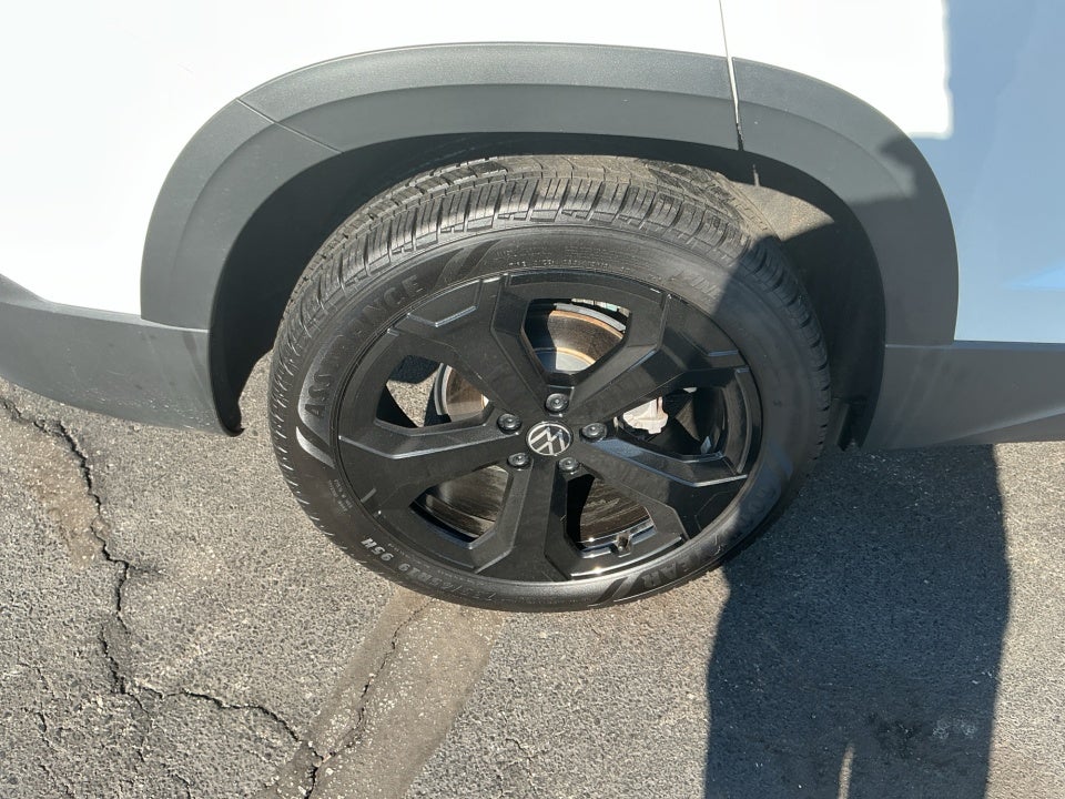 2025 Volkswagen Taos 1.5T SEL