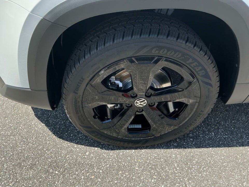 2025 Volkswagen Taos 1.5T SEL