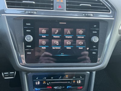 2023 Volkswagen Tiguan 2.0T SE R-Line Black