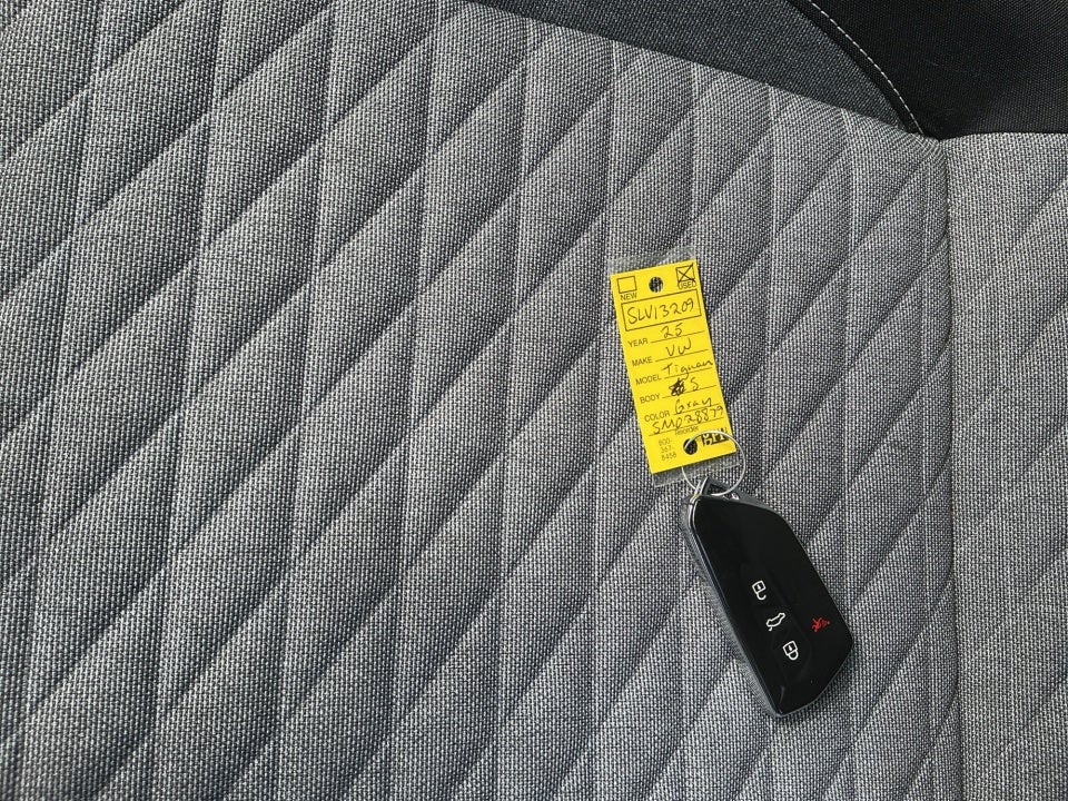 2025 Volkswagen Tiguan 2.0T S