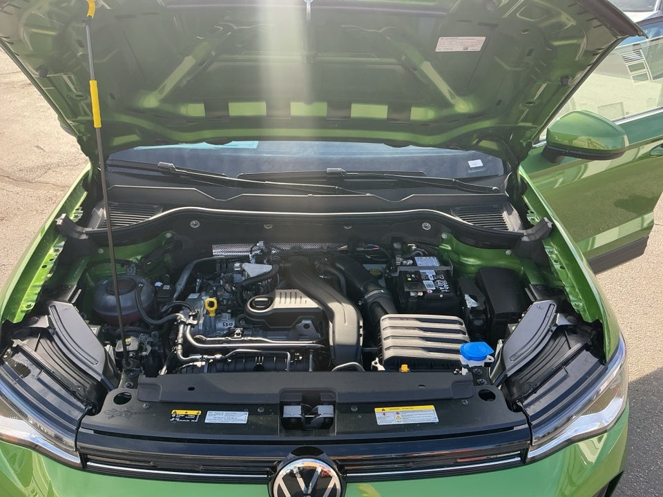 2026 Volkswagen Taos SE