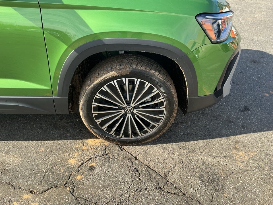 2026 Volkswagen Taos SE