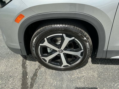 2025 Volkswagen Tiguan 2.0T SE