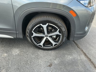 2025 Volkswagen Tiguan 2.0T SE