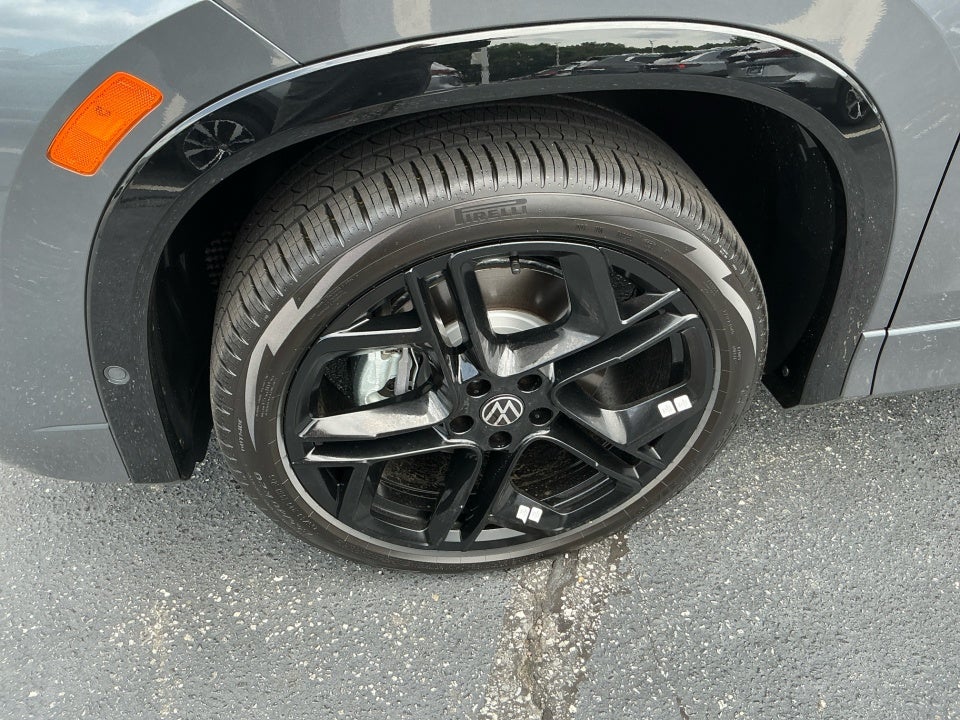 2025 Volkswagen Tiguan 2.0T SE R-Line Black