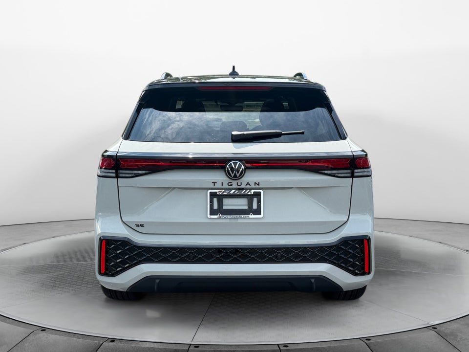 2026 Volkswagen Tiguan SE R-Line Black