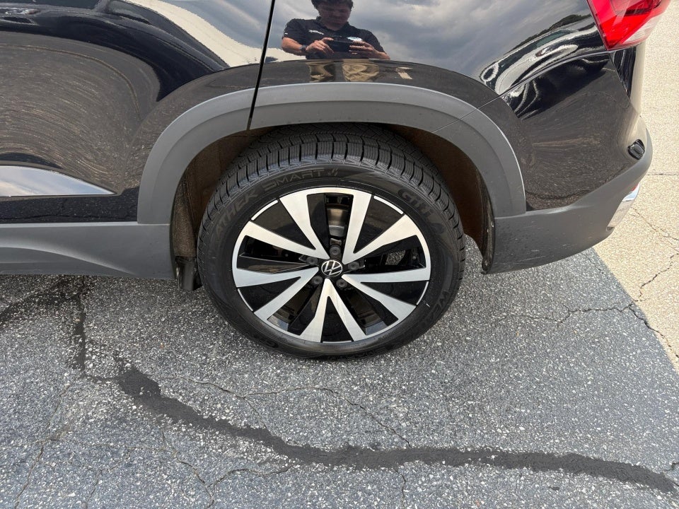 2023 Volkswagen Taos SE