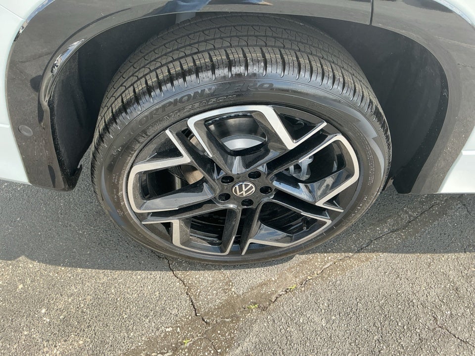 2026 Volkswagen Tiguan SEL R-Line Turbo