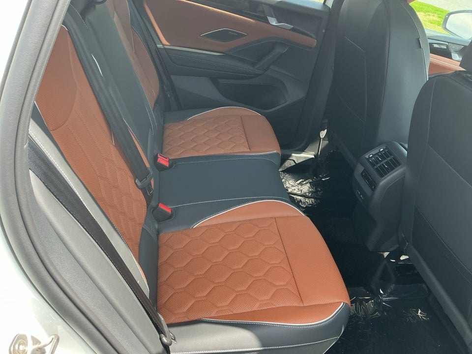 2026 Volkswagen Tiguan SEL R-Line Turbo