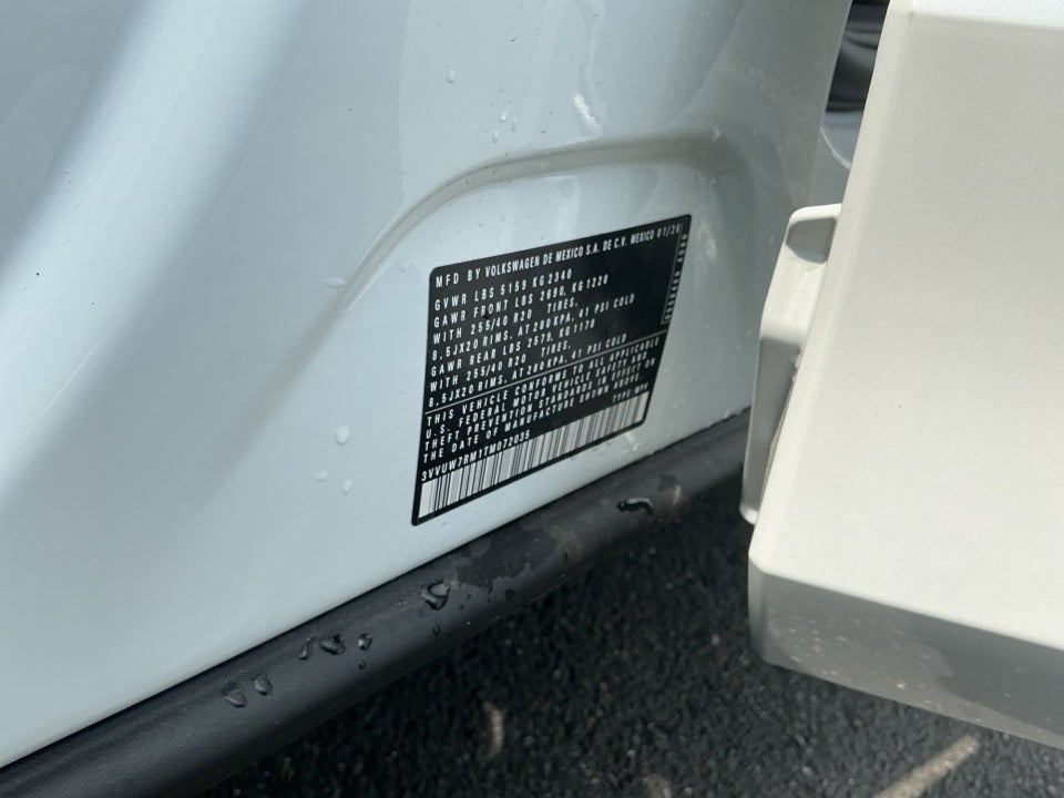 2026 Volkswagen Tiguan SEL R-Line Turbo