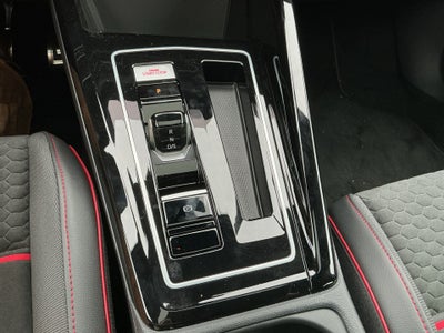 2025 Volkswagen Golf GTI 2.0T SE