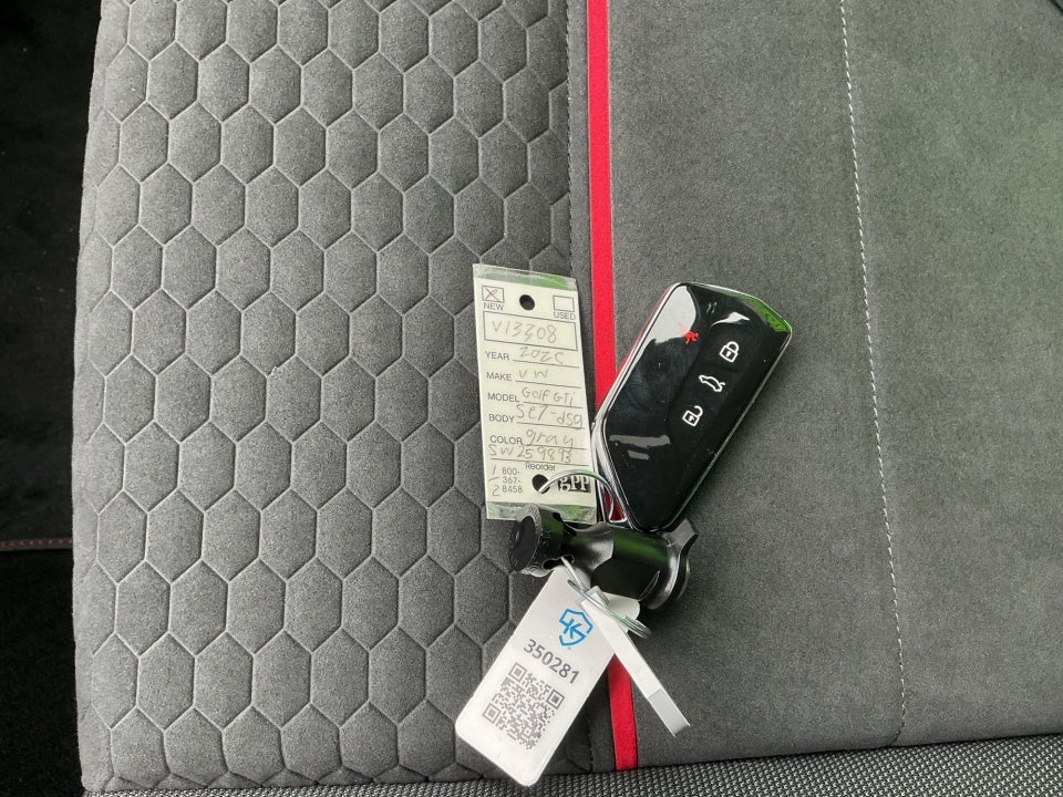 2025 Volkswagen Golf GTI 2.0T SE