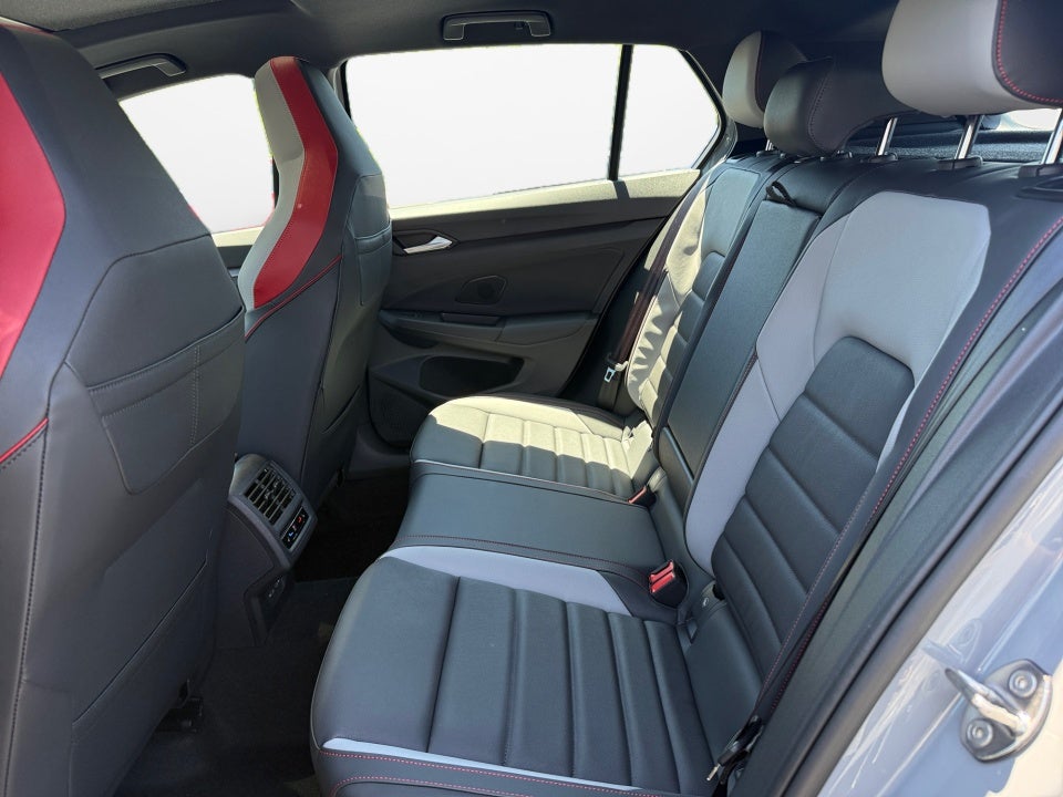 2026 Volkswagen Golf GTI Autobahn