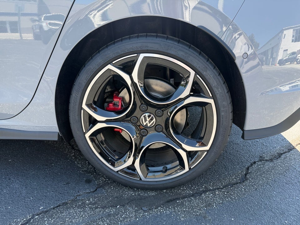 2026 Volkswagen Golf GTI Autobahn