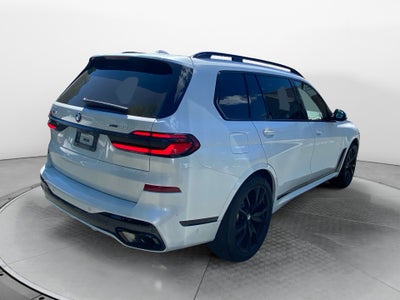 2025 BMW X7 xDrive40i