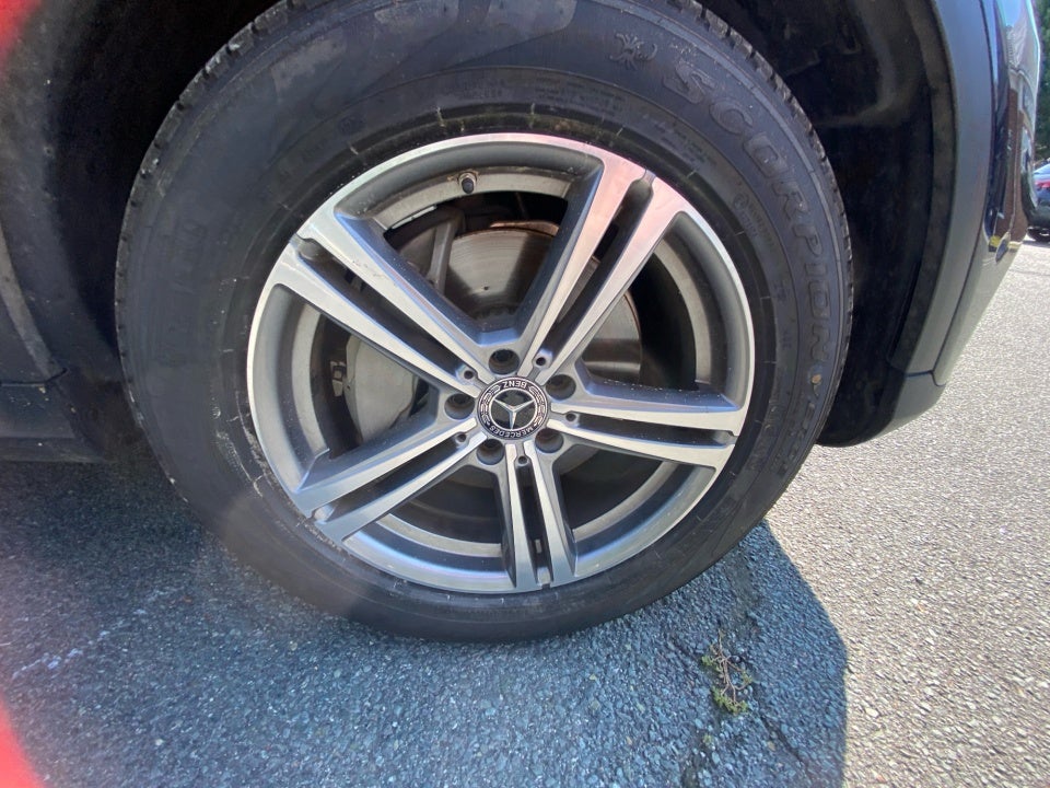 2021 Mercedes-Benz GLC 300 GLC 300