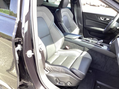 2024 Volvo S60 B5 Plus Black Edition