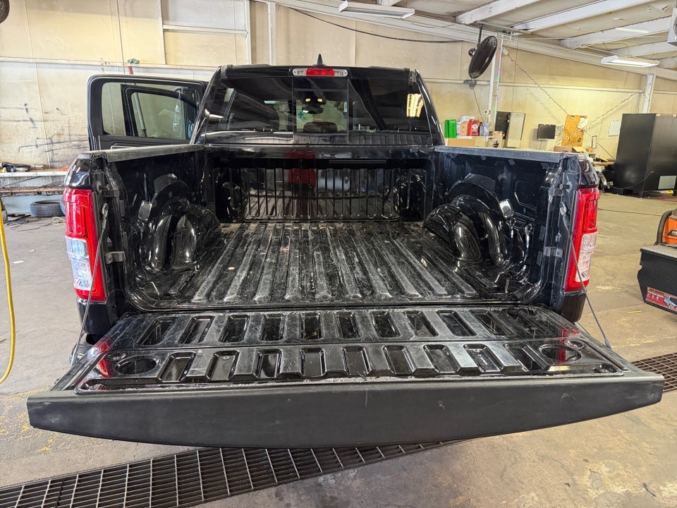 2021 RAM 1500 Big Horn Crew Cab 4x4 5'7" Box