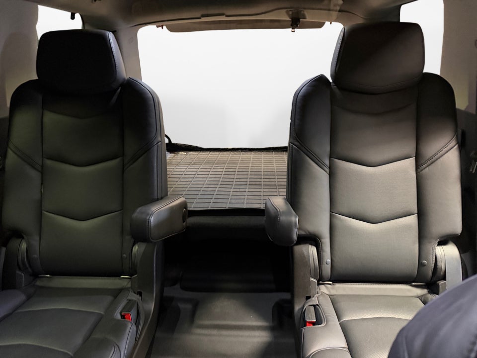 2016 Cadillac Escalade Luxury Collection