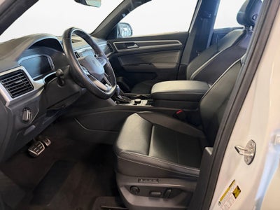 2022 Volkswagen Atlas Cross Sport 2.0T SEL R-Line