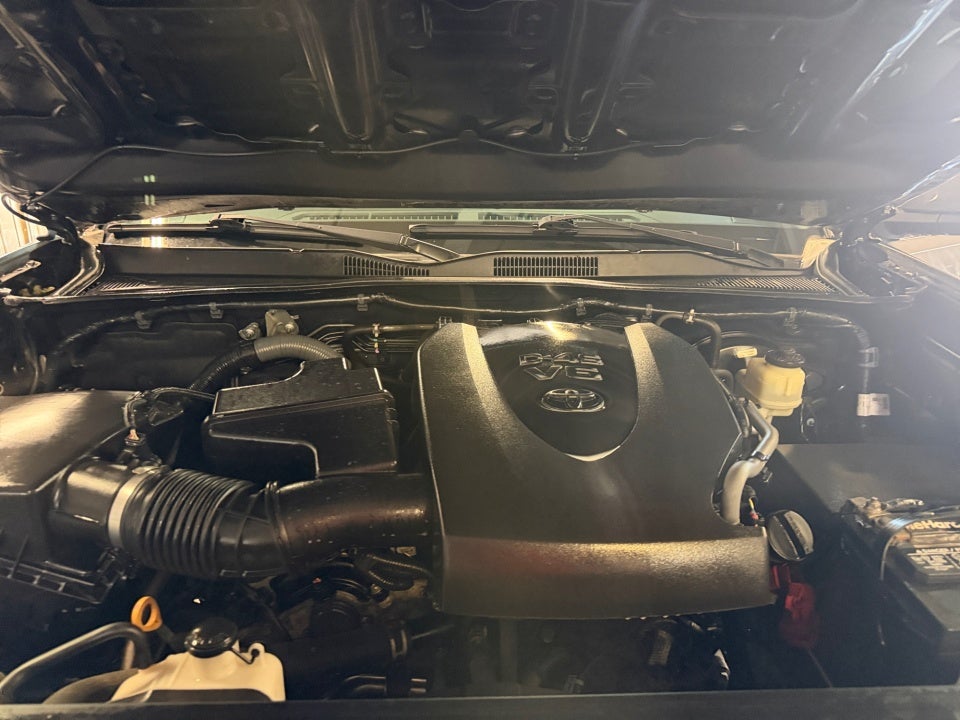 2017 Toyota Tacoma SR5