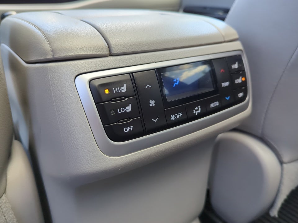 2016 Toyota Highlander Limited Platinum V6