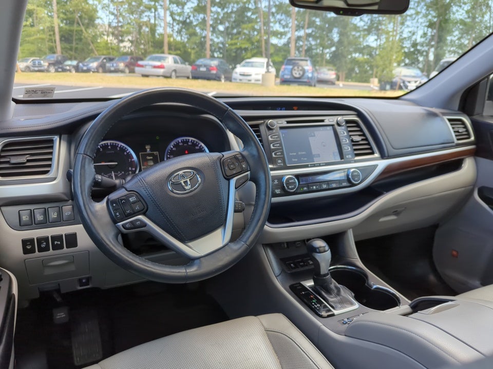2016 Toyota Highlander Limited Platinum V6