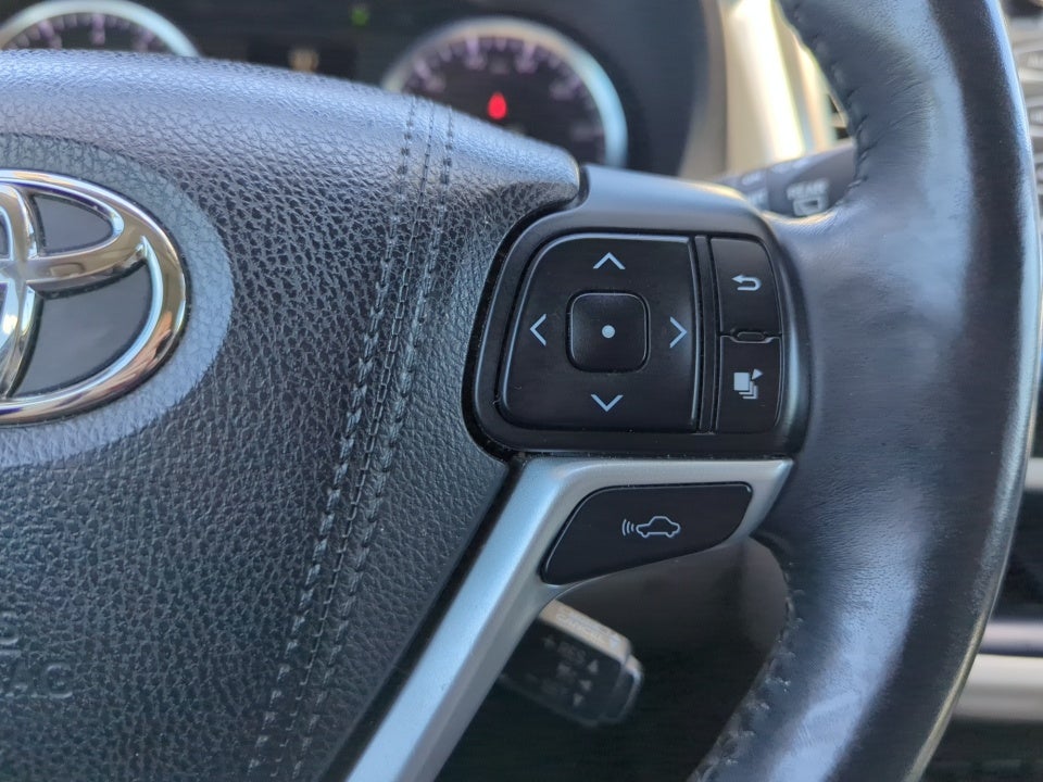 2016 Toyota Highlander Limited Platinum V6