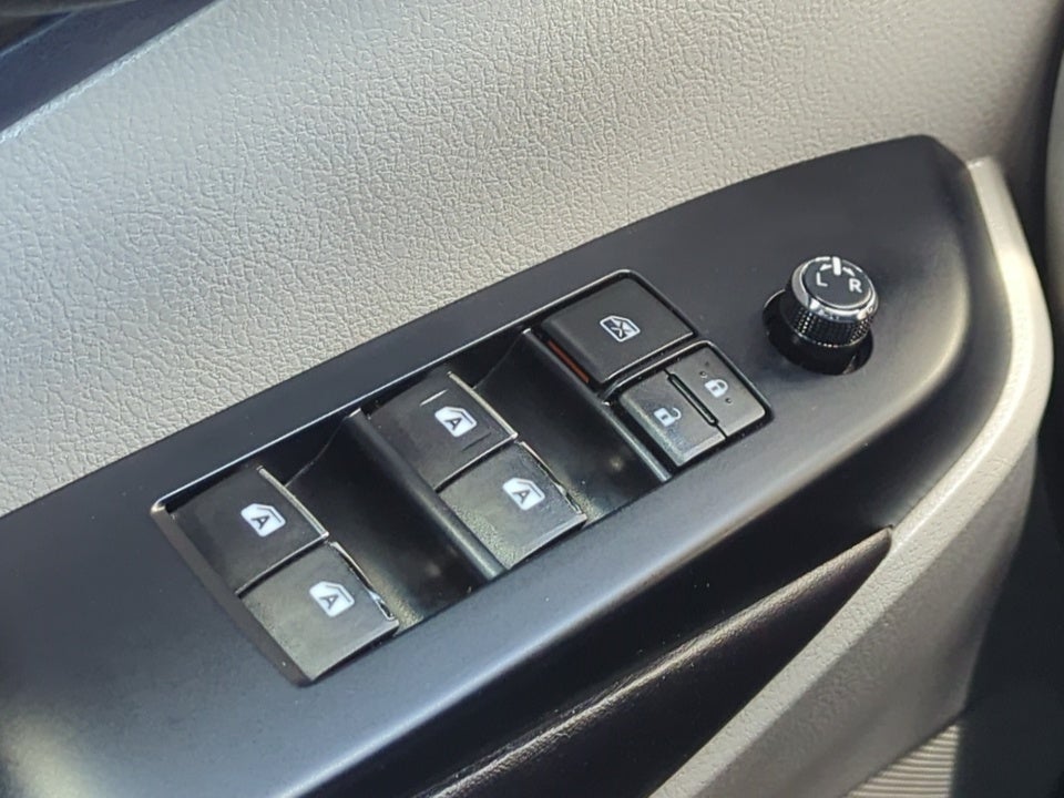 2016 Toyota Highlander Limited Platinum V6