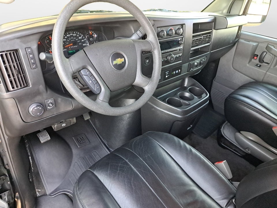 2017 Chevrolet Express 3500 LT
