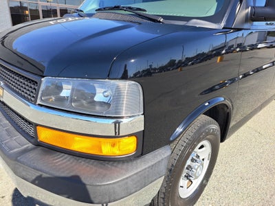 2017 Chevrolet Express 3500 LT