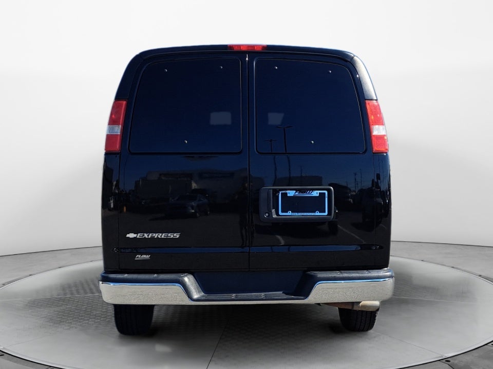2017 Chevrolet Express 3500 LT
