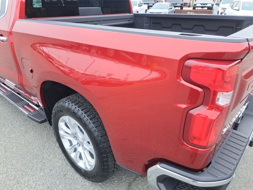 2023 Chevrolet Silverado 1500 4WD Crew Cab Short Bed LTZ